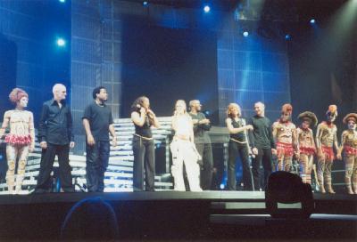 Finale with the band and dancers